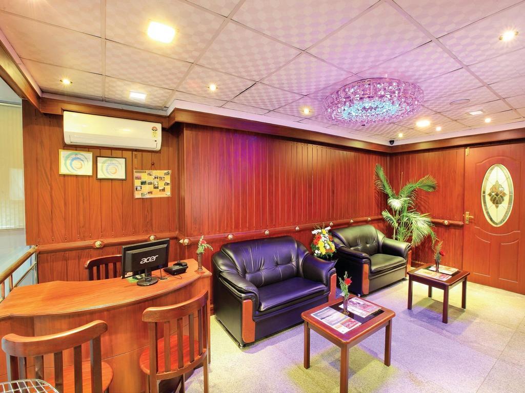 Sm Regency Kochi Buitenkant foto